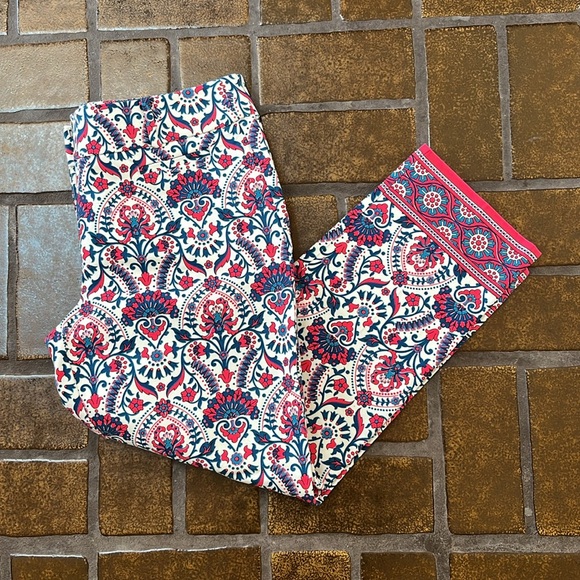 LOFT White Pink & Blue Floral Print Marisa Fit Cropped Riviera Pant - Picture 1 of 14